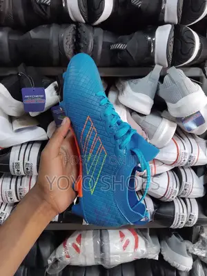 New Foot Ball Shoes