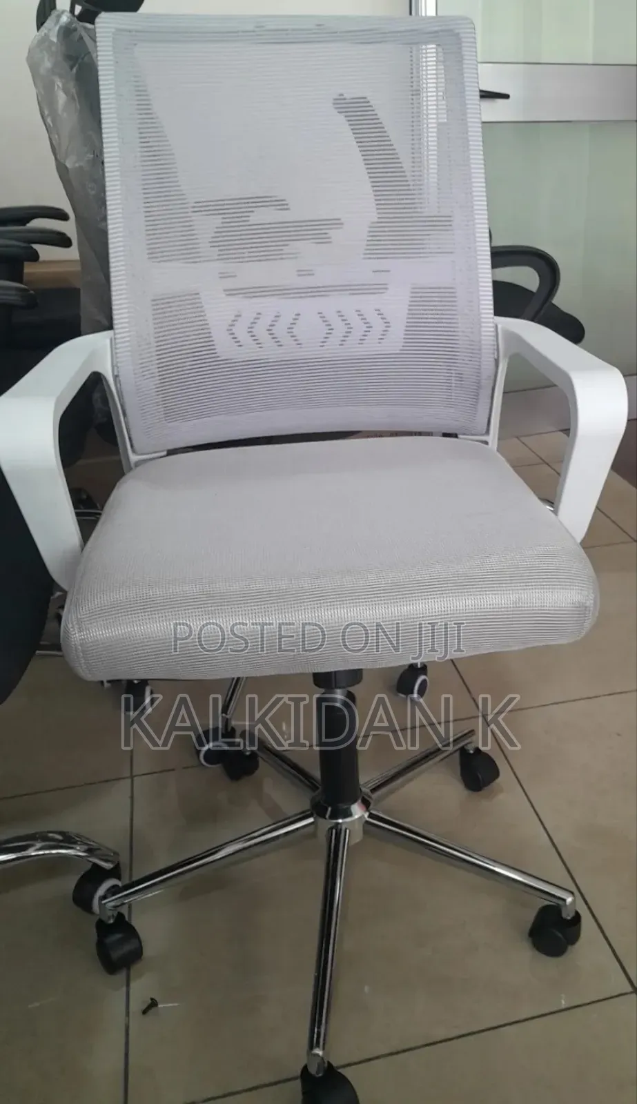 ተሽከርካሪ ወንበር/Mesh Swivel Chair/