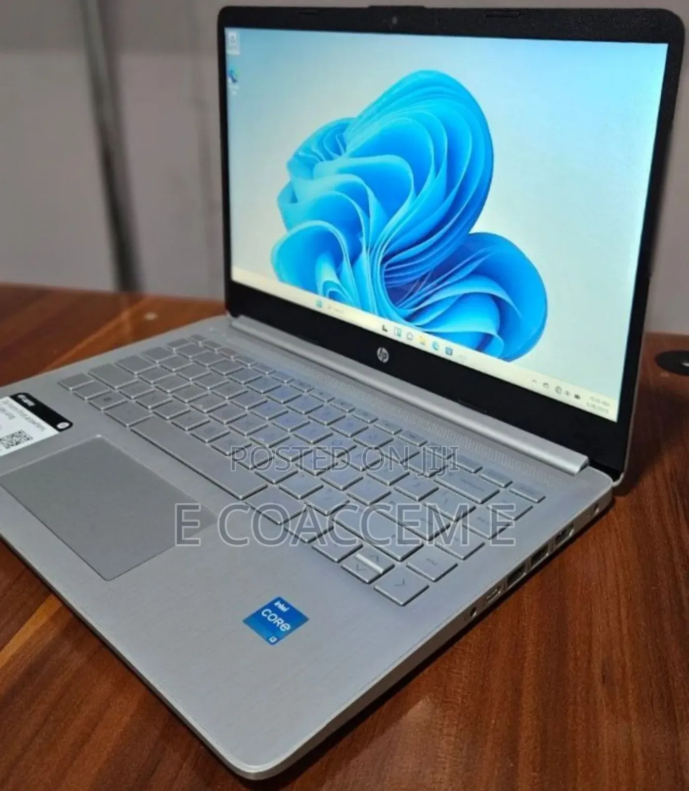 New Laptop HP 8GB Intel Core I3 SSD 256GB