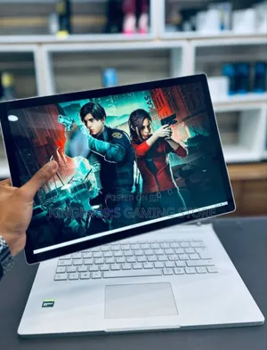 New Laptop Microsoft Surface Book 2 16GB Intel Core I7 SSD 256GB
