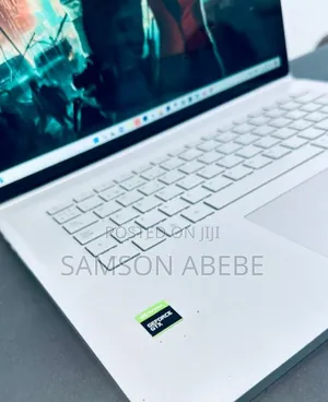 New Laptop Microsoft Surface Book 2 16GB Intel Core I7 SSD 256GB