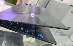 New Laptop Asus Zenbook 14 UX434 8GB Intel Core I5 SSD 512GB