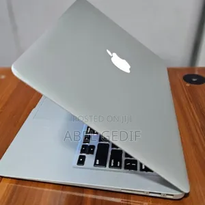 New Laptop Apple MacBook Air 2017 8GB Intel Core I5 SSD 128GB