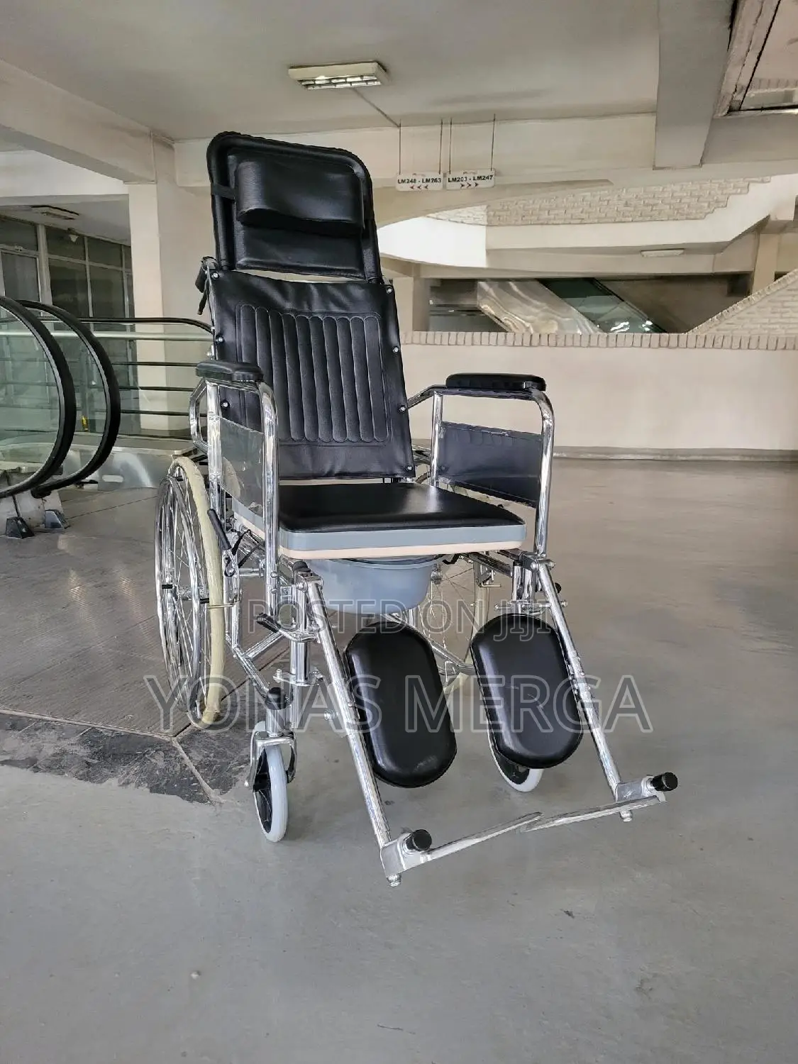 Toilet Wheelchair፴咲ዊልቼር₸Accessibility: Facilitates Toileting