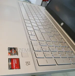 New Laptop HP Pavilion 15 8GB AMD Ryzen 5 SSD 512GB