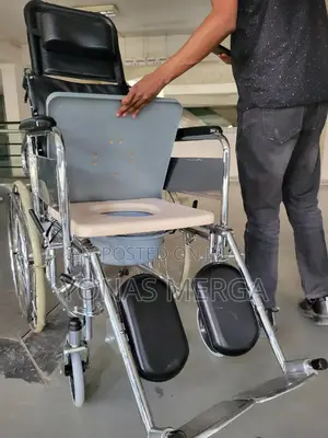 Toilet Wheelchair፲工wheelchair尬₶Portability: Foldable Design