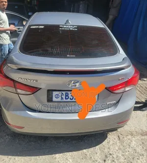 Hyundai Avante 2015 Silver