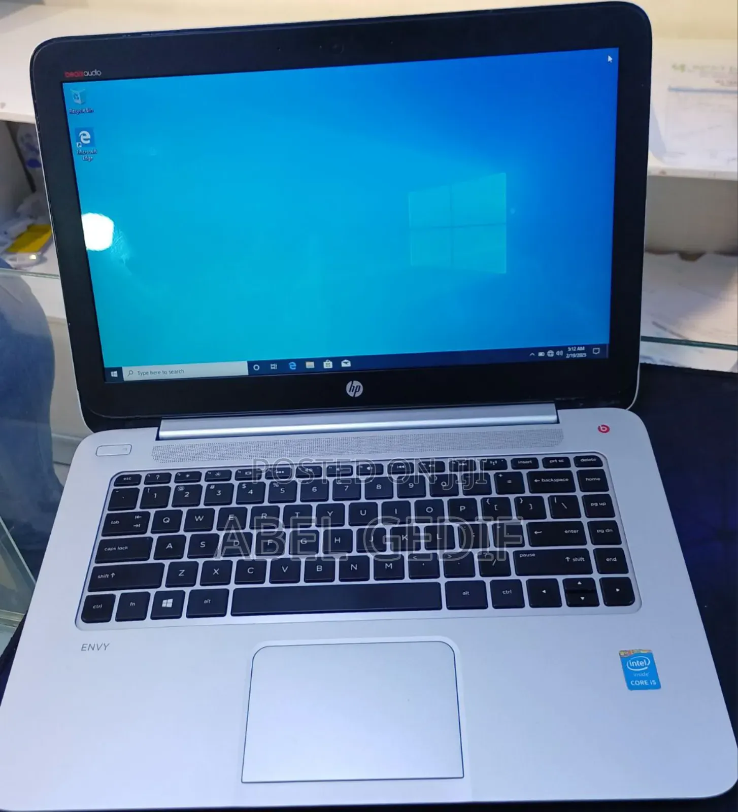 New Laptop HP Envy 14 8GB Intel Core I5 HDD 1T