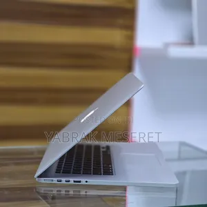 New Laptop Apple MacBook Pro 2015 16GB Intel Core I7 SSD 512GB