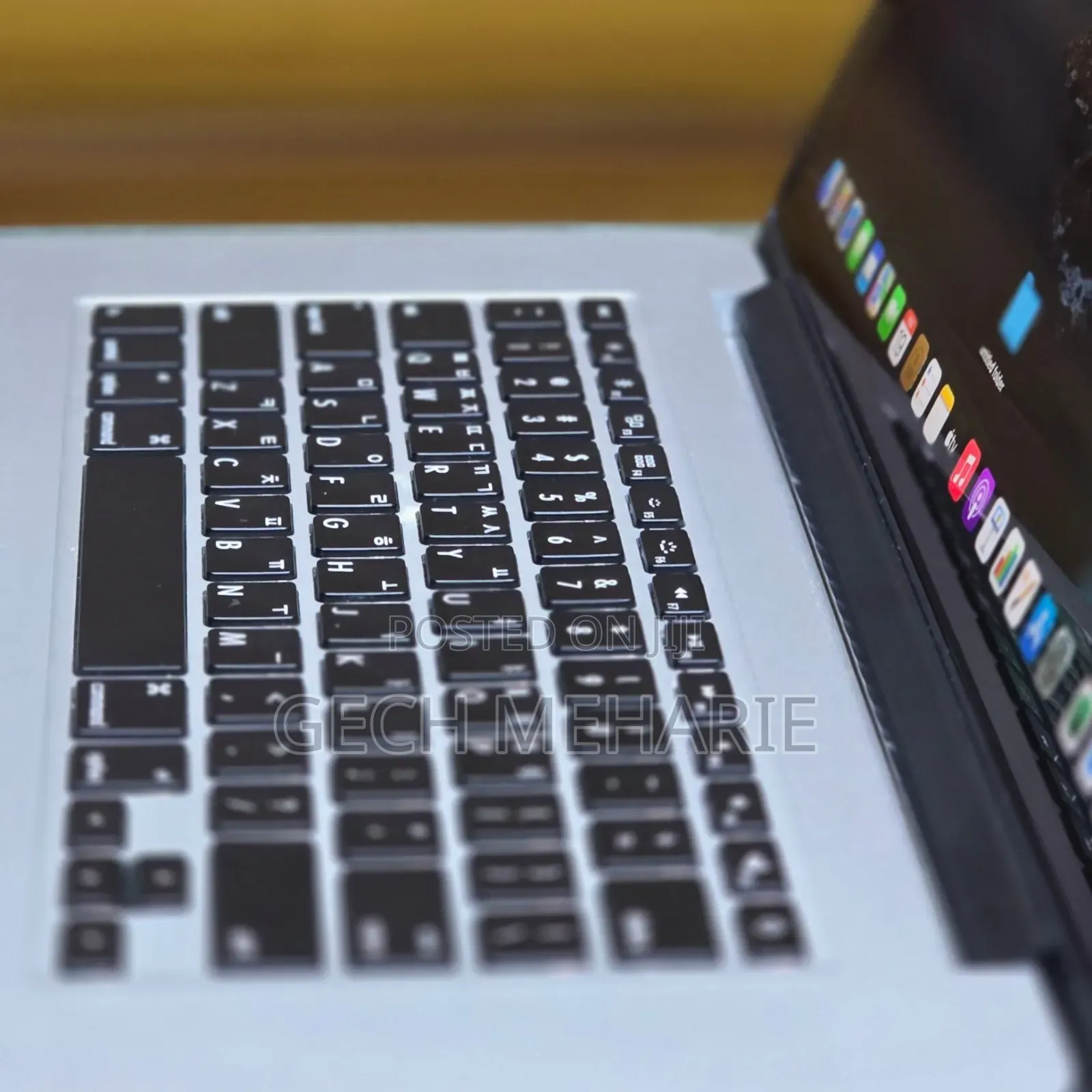 New Laptop Apple MacBook Pro 2015 16GB Intel Core I7 SSD 512GB