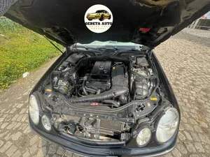 Mercedes-Benz E200 2005 Black