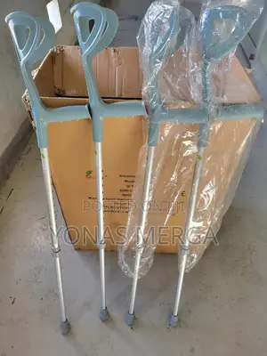 Photo - Elbow Crutches❵0ክራንች+Individuals With Injuries/ Disabilities