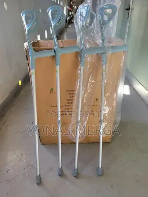 Photo - Elbow Crutches௹支crutches*0ክራንች¢呂plastic or Rubber Components