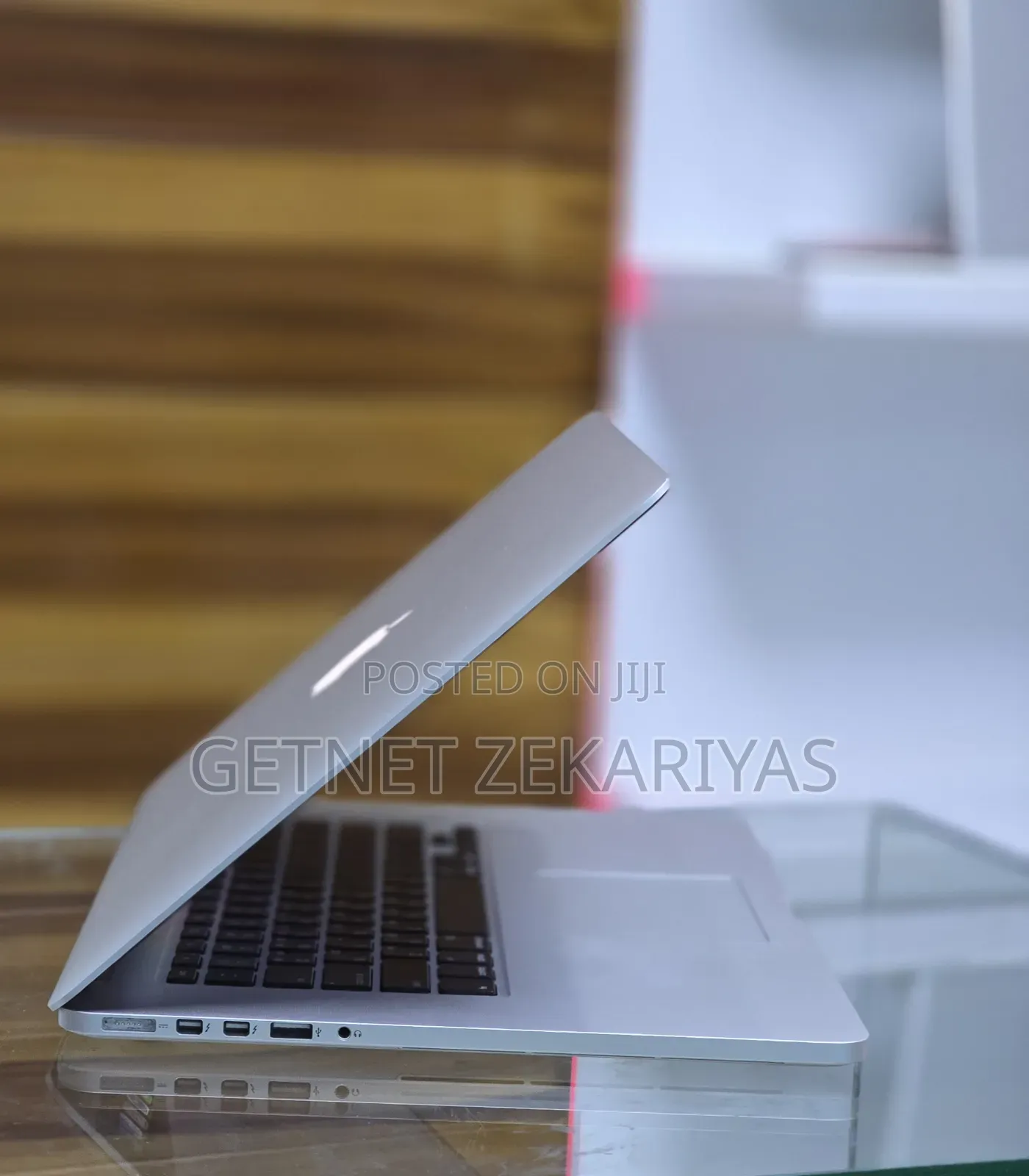 New Laptop Apple MacBook Pro 2015 16GB Intel Core I7 SSD 512GB