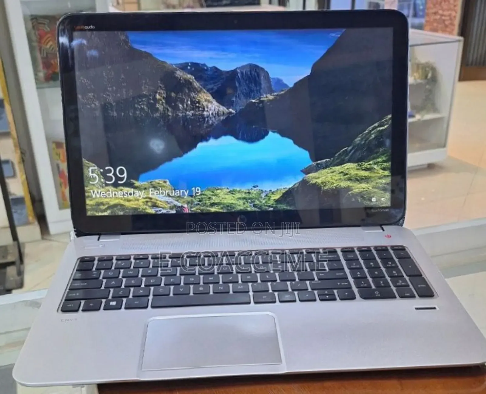 New Laptop HP 8GB AMD A10 HDD 500GB