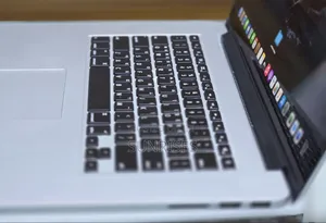 New Laptop Apple MacBook 2015 16GB Intel Core I7 SSD 512GB