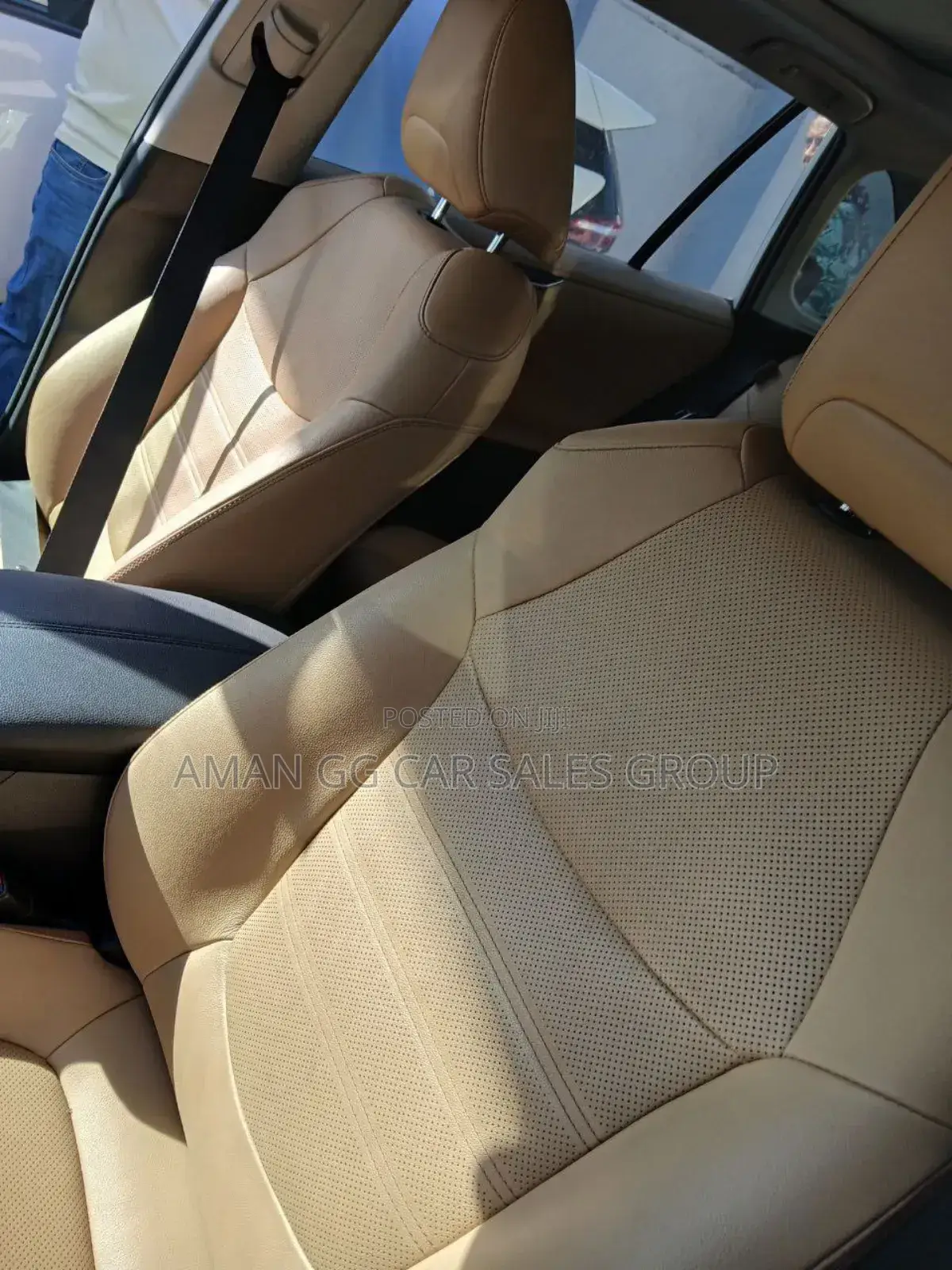 Toyota RAV4 2022 White