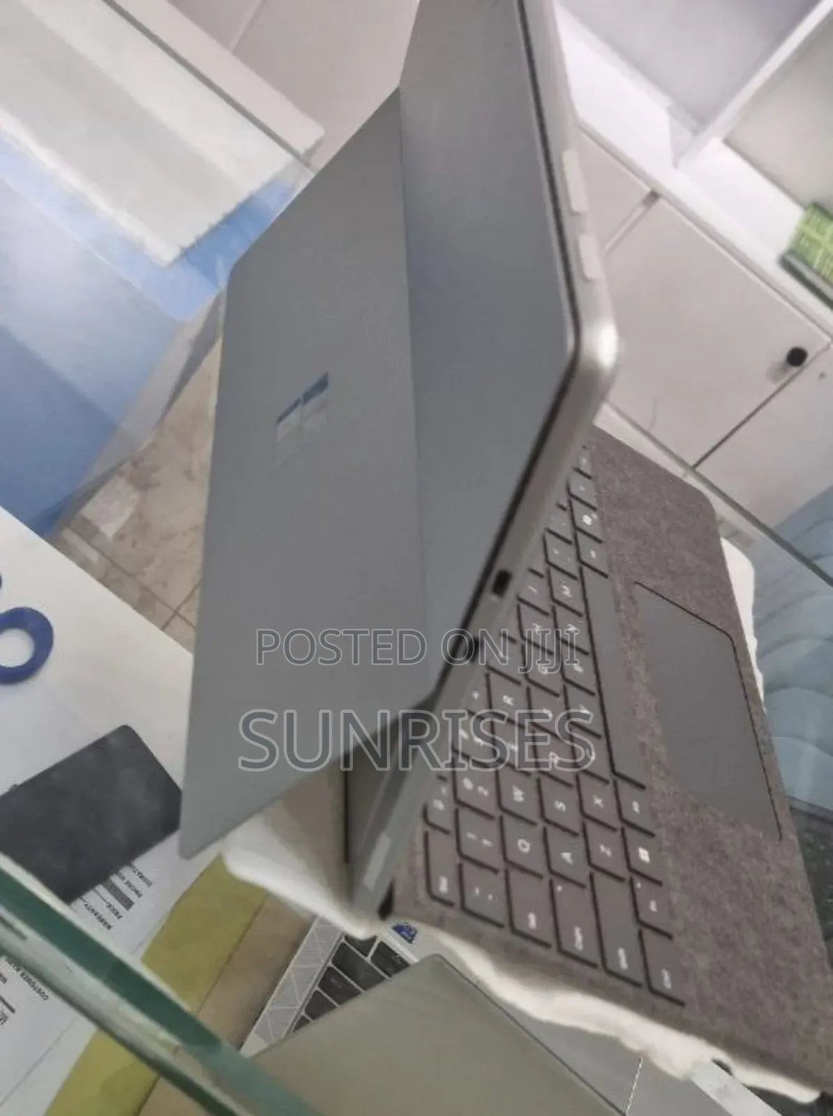 New Laptop Microsoft Surface Pro 10 16GB Intel Core Ultra 7 SSD 1T