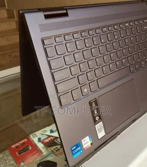 Photo - New Laptop Lenovo ThinkPad Yoga 8GB Intel Core I5 SSD 256GB