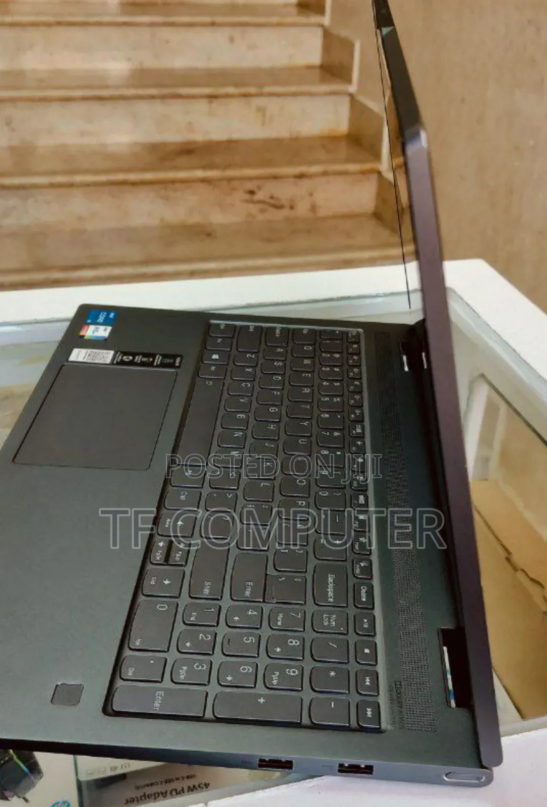 New Laptop Lenovo ThinkPad Yoga 8GB Intel Core I5 SSD 256GB