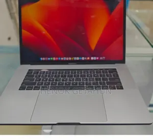 New Laptop Apple MacBook Pro 2017 16GB Intel Core I7 SSD 1T