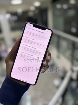 Apple iPhone 11 Pro Max 64 GB Gold