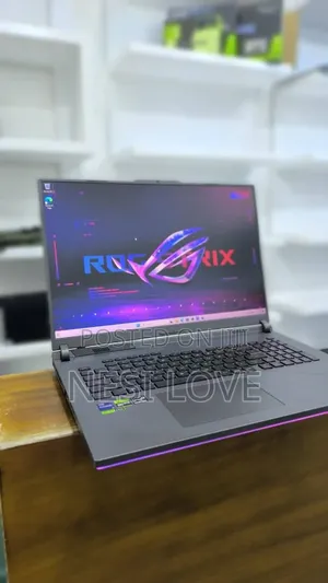 New Laptop Asus ROG Strix G17 32GB Intel Core I9 SSD 1T