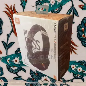 Photo - JBL 800BT Gentle Control, Music Playback