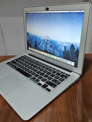 New Laptop Apple MacBook Air 2017 8GB Intel Core I5 SSD 128GB