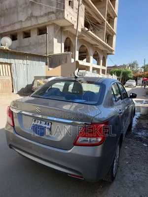 Suzuki Dzire 2022 Silver