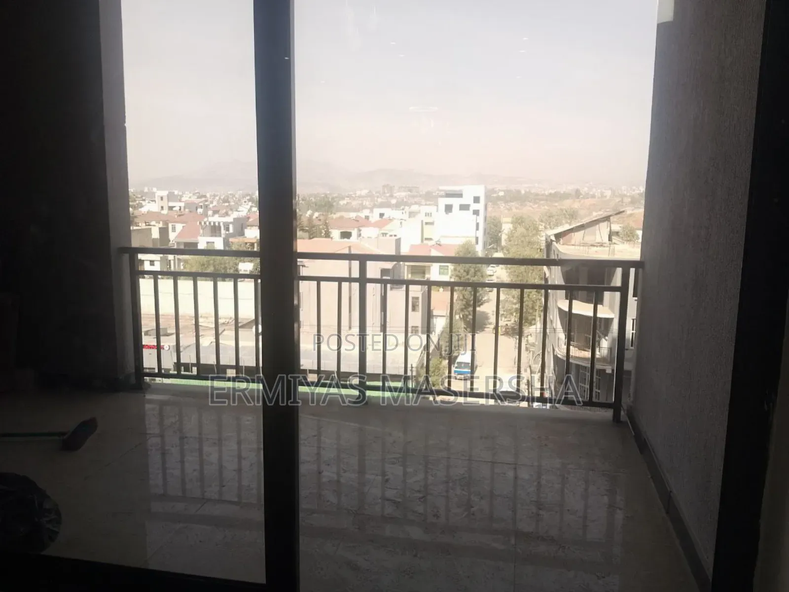 Furnished 3bdrm Apartment in Jenbro, Bole for sale