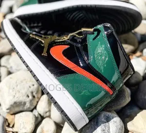 Photo - Nike Air Jordan 1 "Solefly"