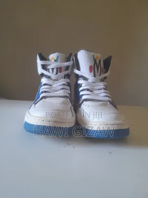 Photo - Adidas 41 Size Men Shoe (Bonda)