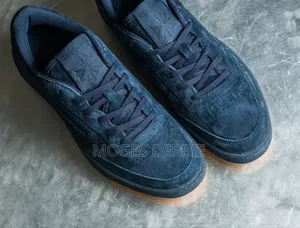 Photo - Reebok Original