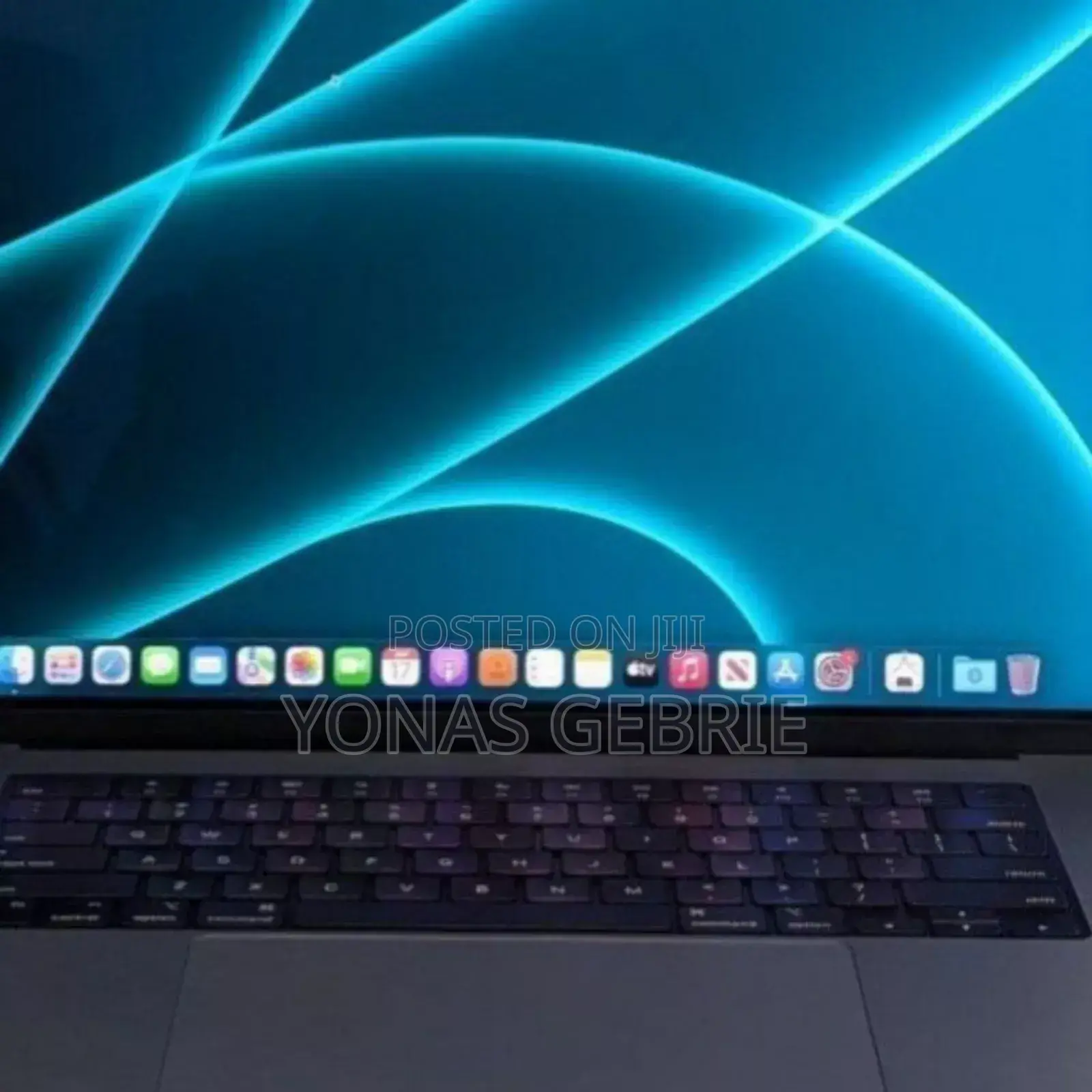 New Laptop Apple MacBook Pro M1 16GB Apple M1 Pro SSD 1T