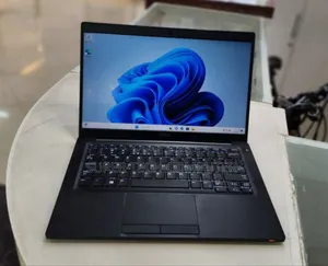 New Laptop Dell Latitude 12 5285 8GB Intel Core I5 SSD 256GB