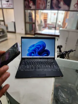 New Laptop Dell Latitude 5310 8GB Intel Core I5 SSD 256GB