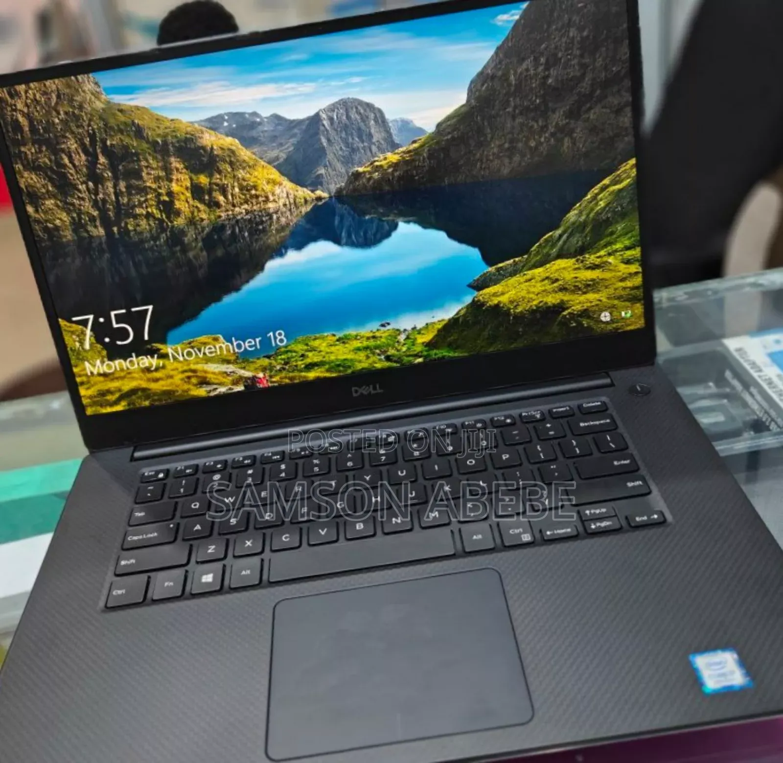 New Laptop Dell Precision 5540 16GB Intel Core I7 SSD 512GB