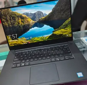 New Laptop Dell Precision 5540 16GB Intel Core I7 SSD 512GB