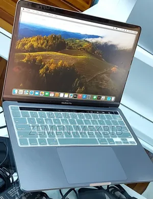 New Laptop Apple MacBook Pro 2021 M1 8GB SSD 256GB