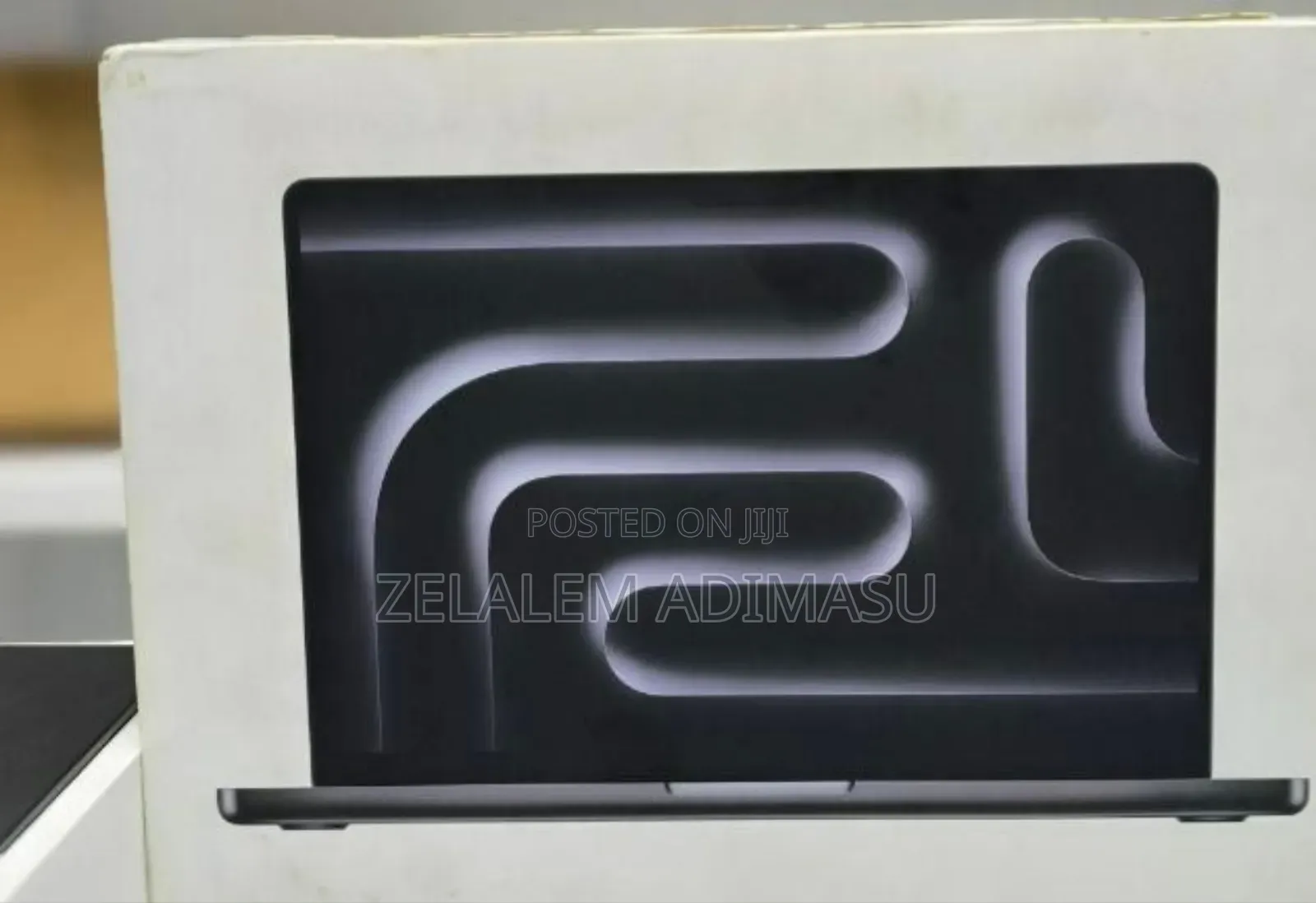 New Apple MacBook Pro 2023 M3 Pro 14-Inch 18GB Intel Core I7 SSD 512GB