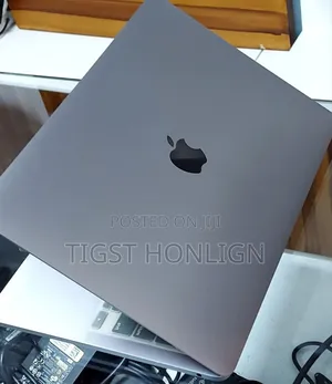 New Laptop Apple MacBook Pro M1 8GB Apple M1 SSD 256GB