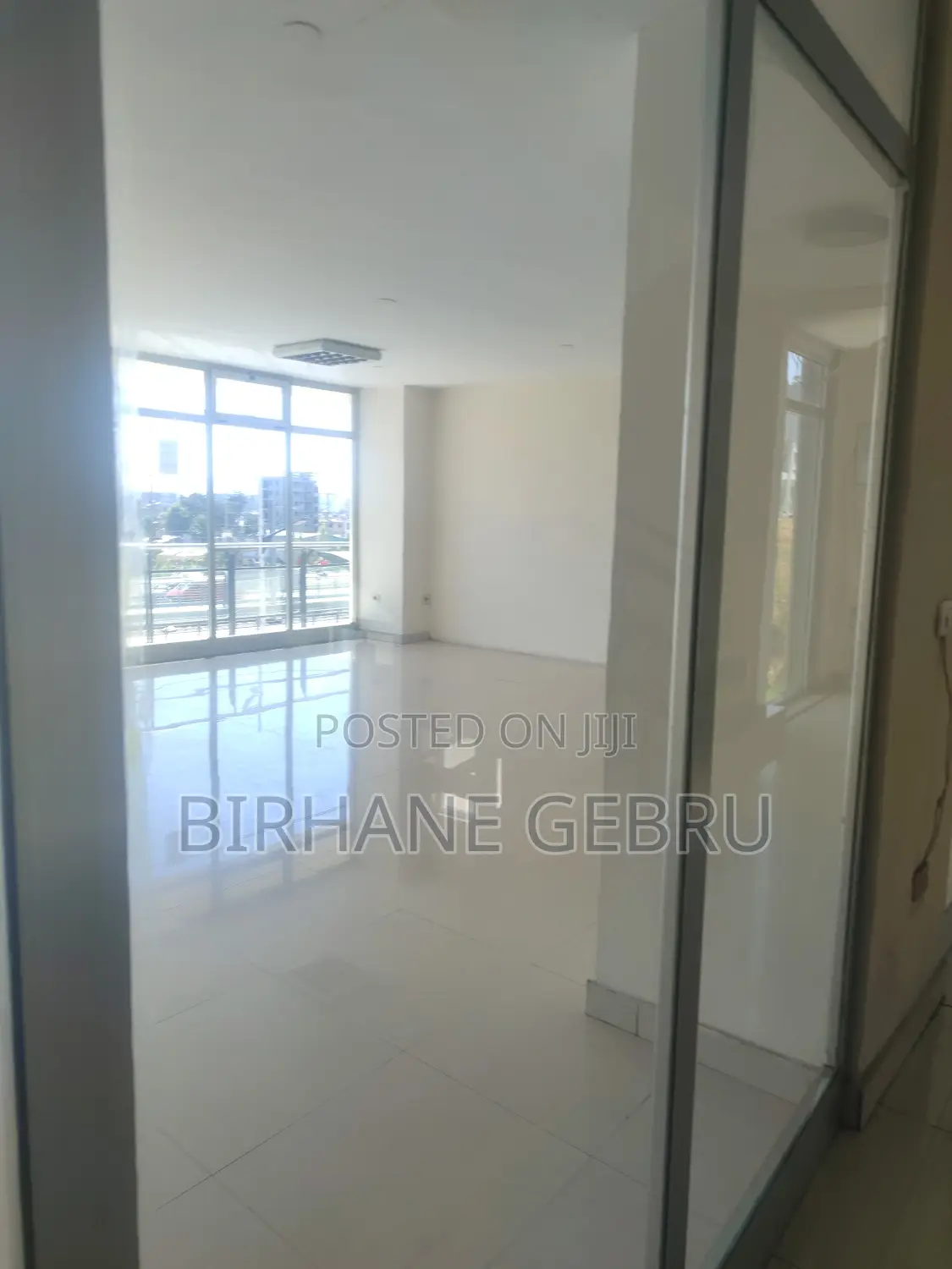 Luxury Apartiment Rent for Furniture or Other Business