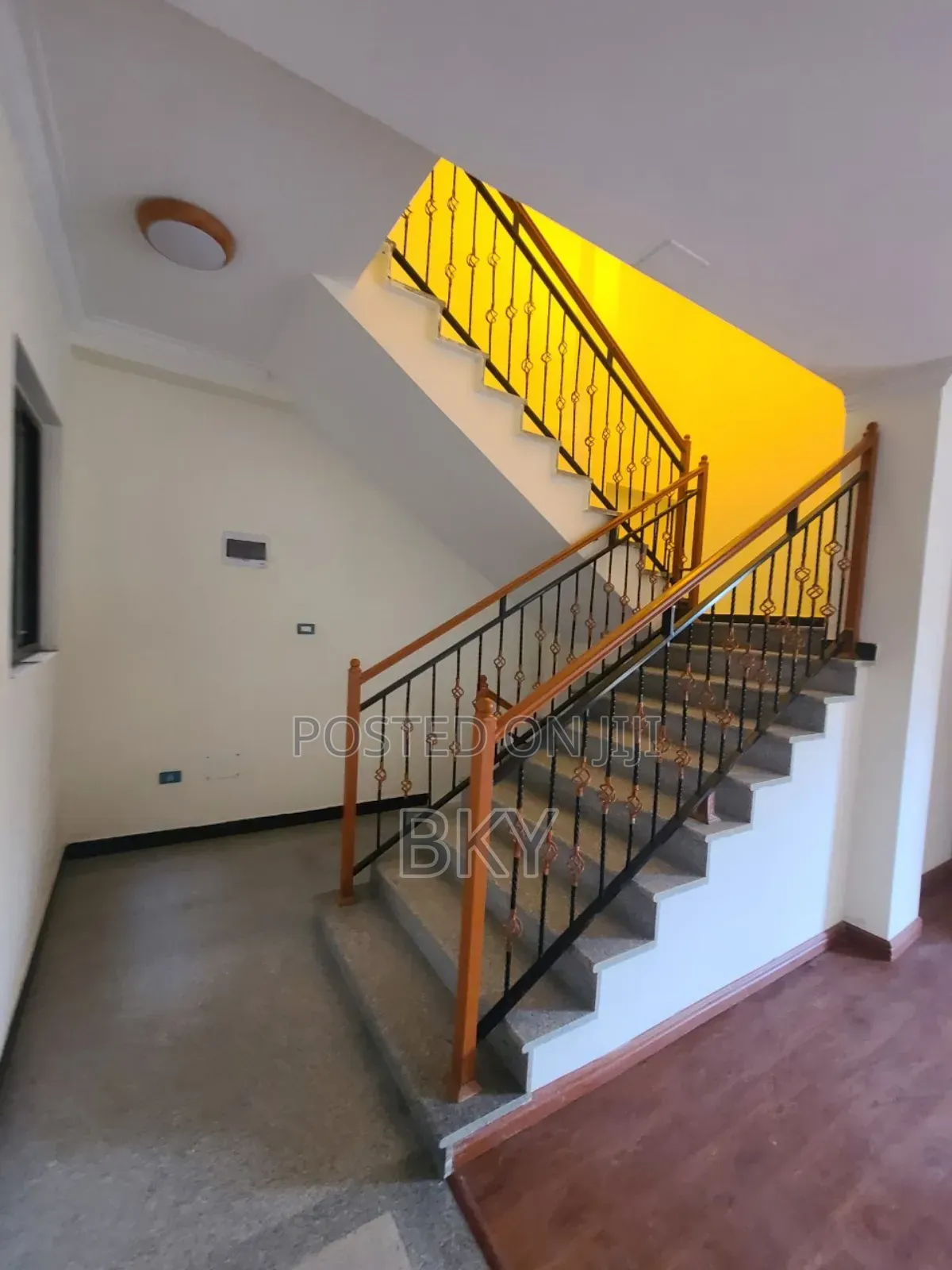 6bdrm House in Bole for sale