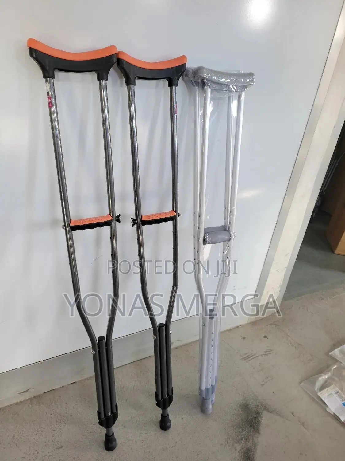 Walking Crutches - ፪accessories Fits Heights-Crutches፸宙ክራንች