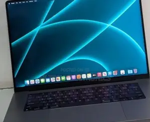 New Laptop Apple MacBook Pro M1 16GB Apple M1 Pro SSD 1T