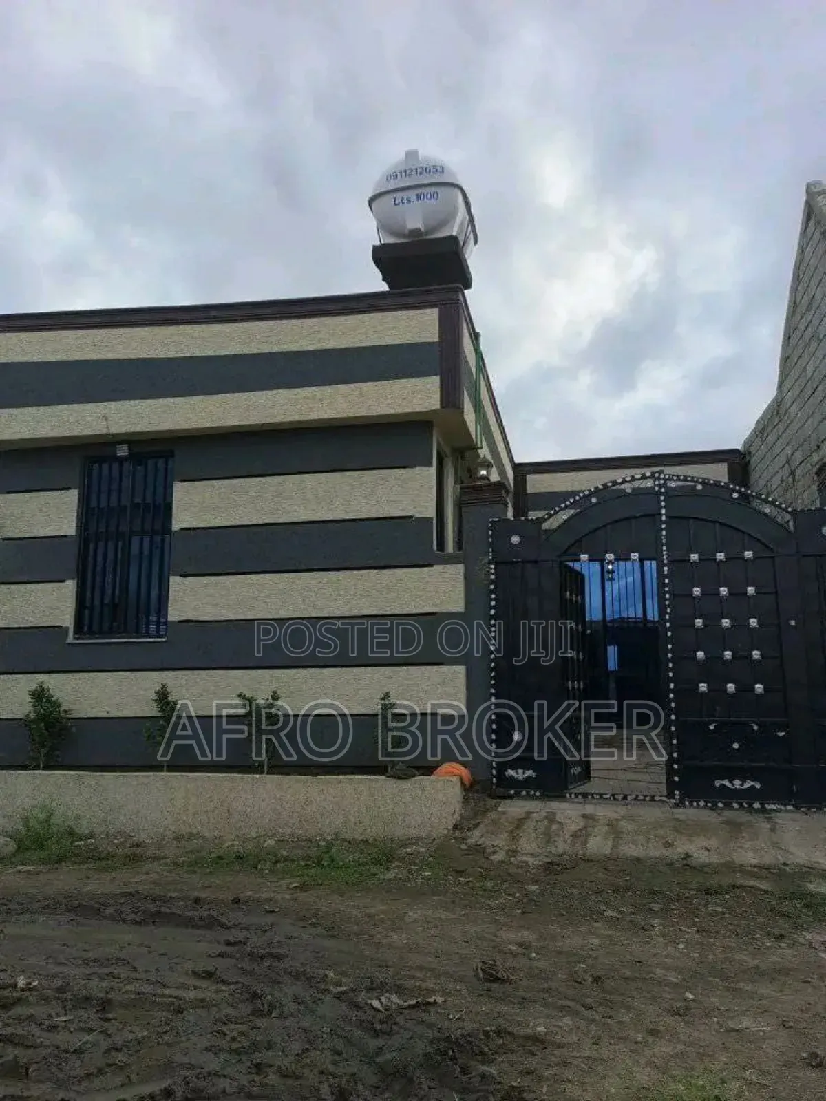 Furnished 4bdrm Villa in Home Sell, Oromia-Finfinne for sale