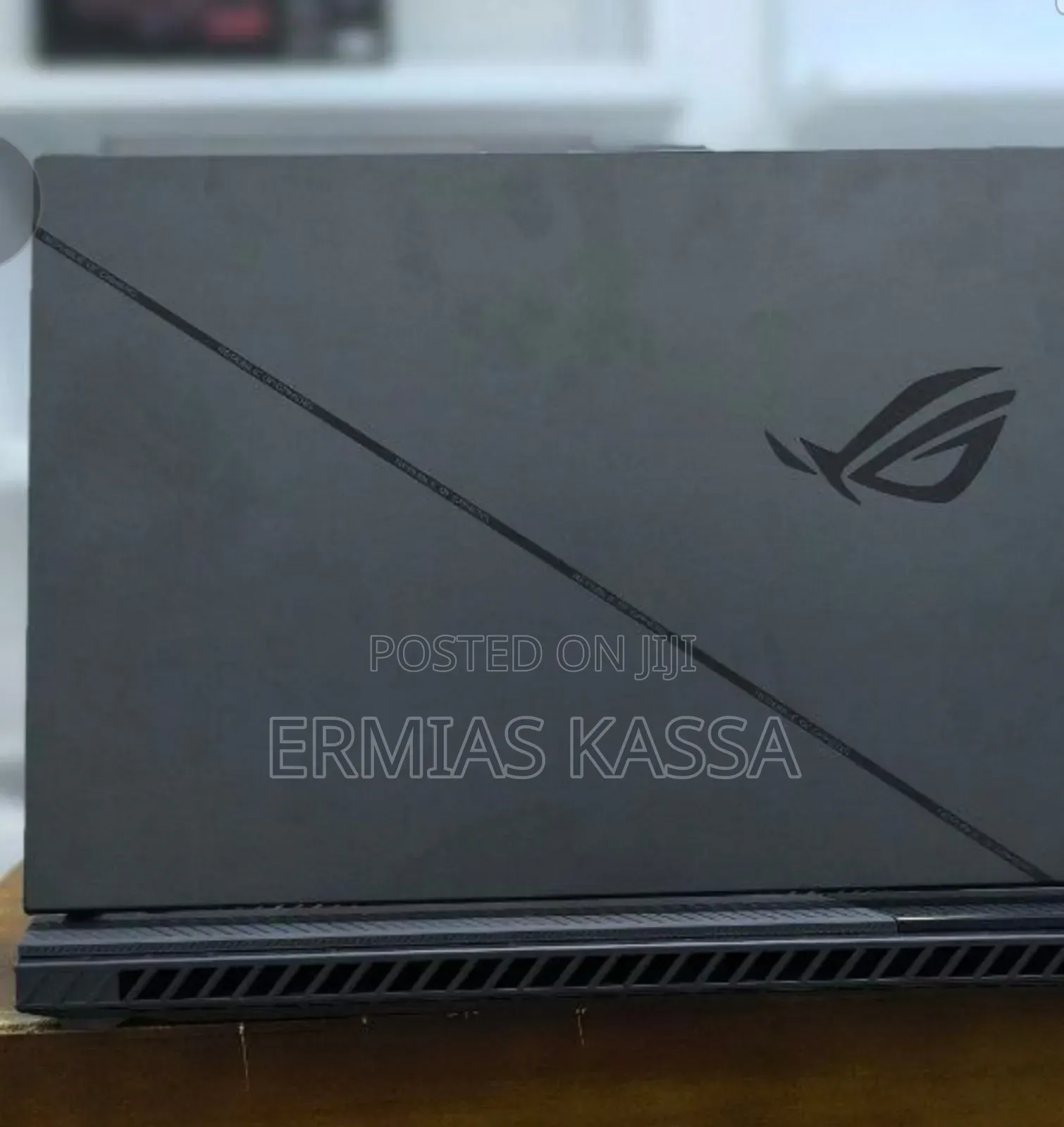 New Laptop Asus ROG Strix G17 32GB Intel Core I9 SSD 1T