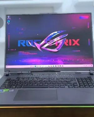 New Laptop Asus ROG Strix G17 32GB Intel Core I9 SSD 1T