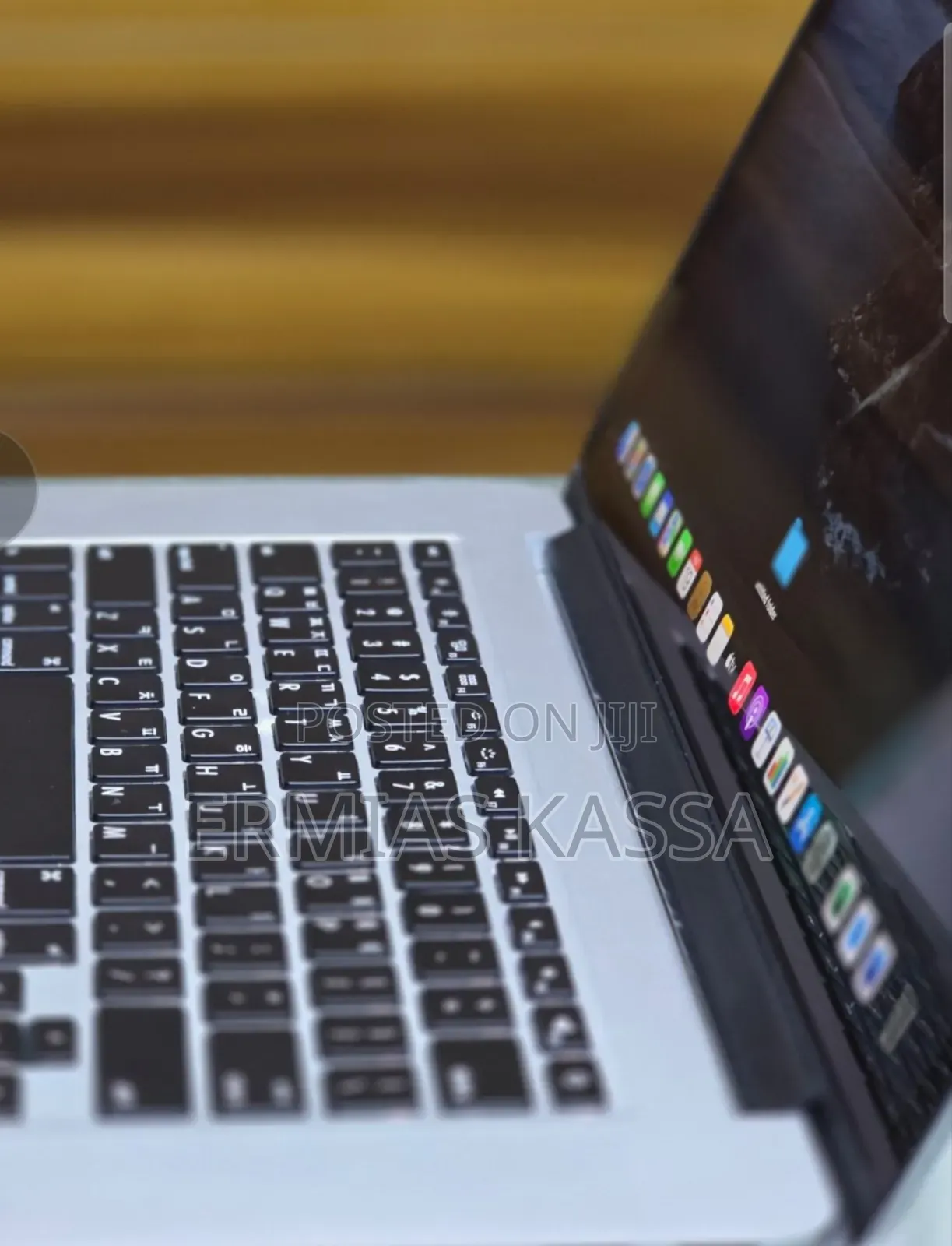 New Laptop Apple MacBook Pro 2015 16GB Intel Core I7 SSD 512GB